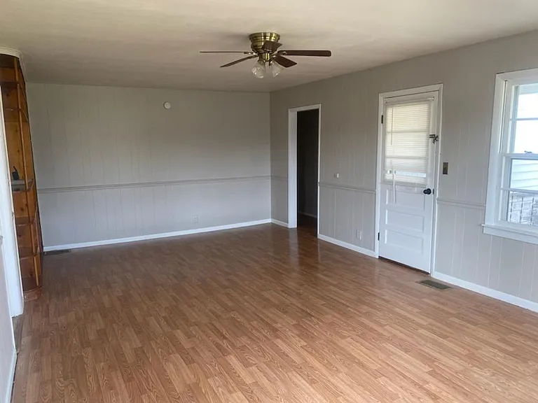1711 W Main St — Photo 6