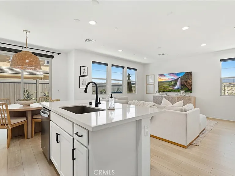 880 Cornelia Way Rancho — Photo 8