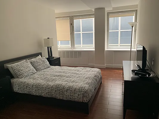 Rented by Global Realty Opportunities | media 21