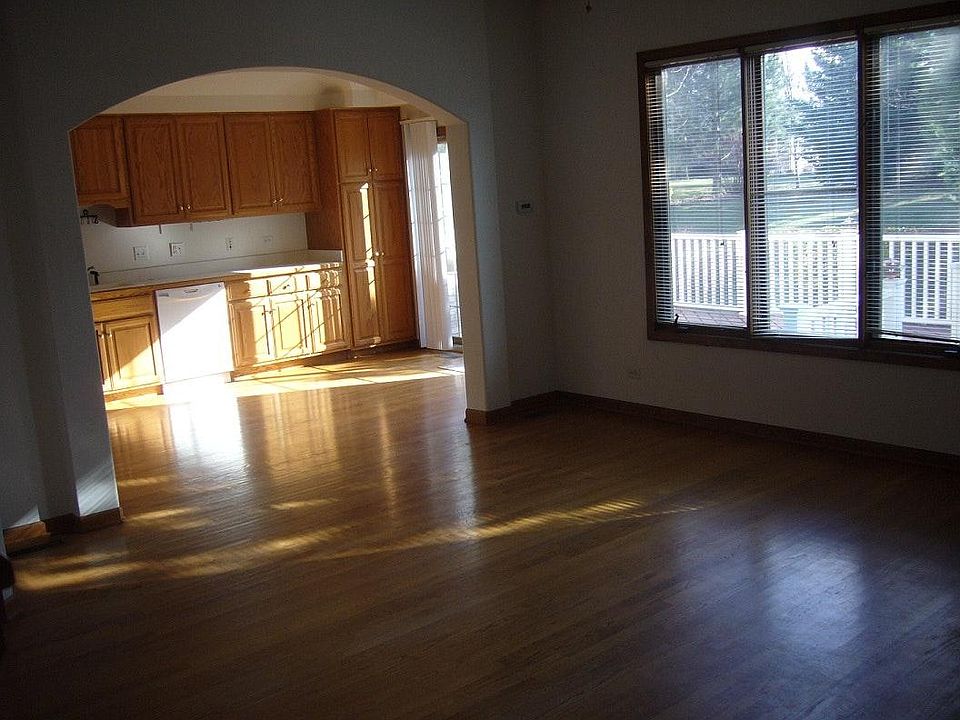 Kitchen & Living Room