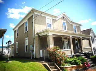 321 E Hawthorne St, Covington, VA 24426