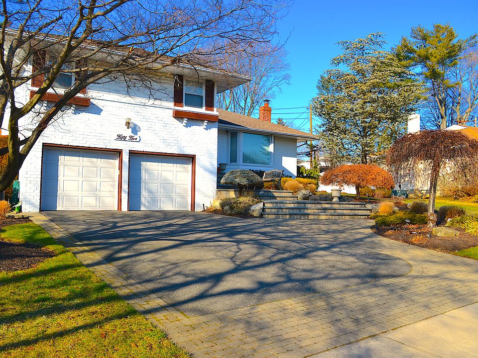 1st image of 55 Hazelwood Dr