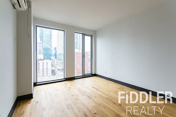 Rented by The KCI Group | media 27