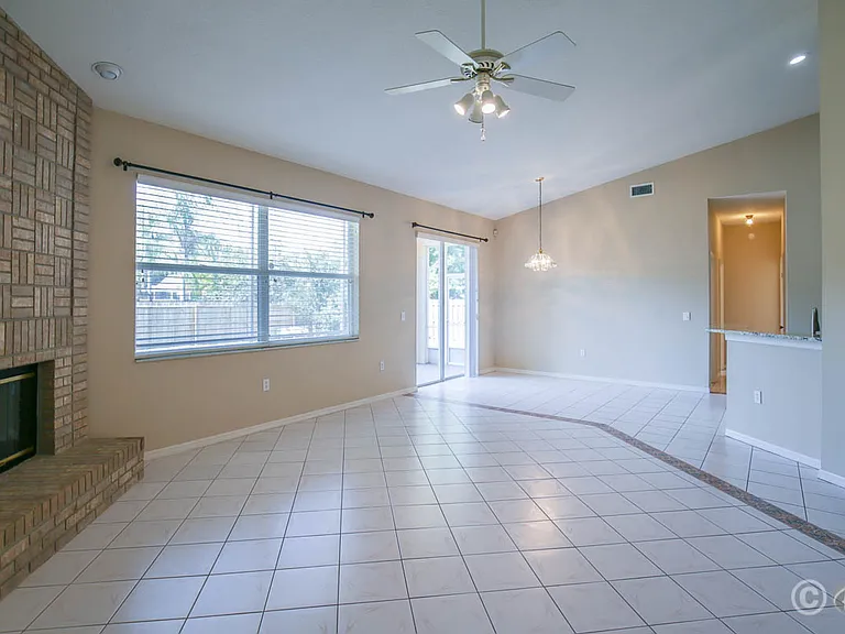 9214 Sunnyoak Dr — Photo 9