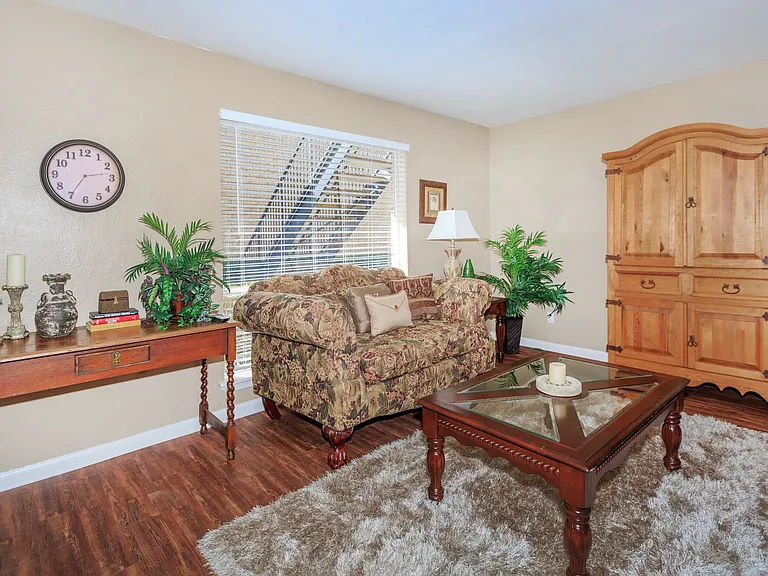 Valley View - DFW — Photo 10