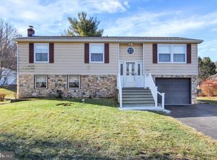 8296 Sheffield Manor Blvd, Waynesboro, PA