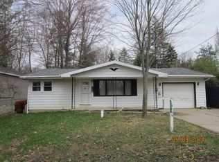 4119 Lakeside Dr, Beaverton, MI