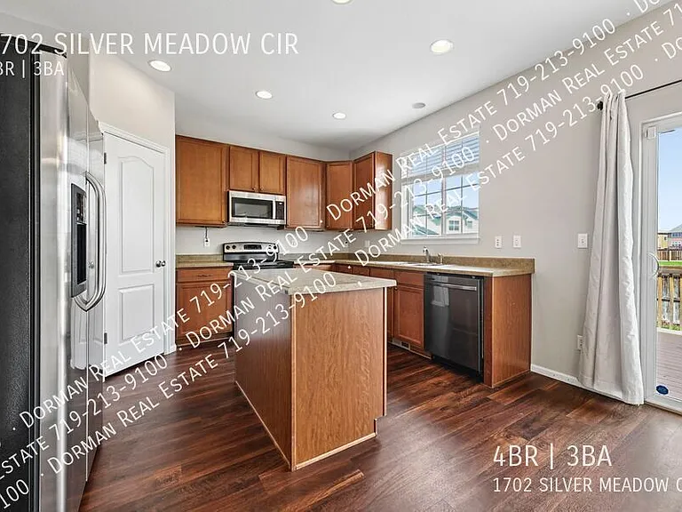 1702 Silver Meadow Cir — Photo 6