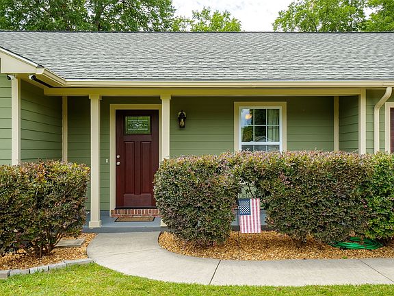 2nd image of 4404 Mayfield Ln