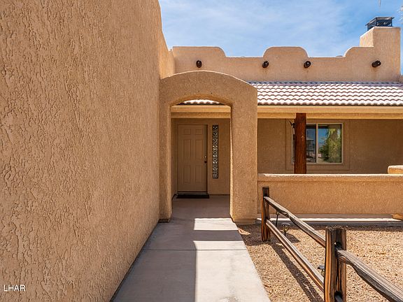 3rd image of 2530 Tradewind Dr