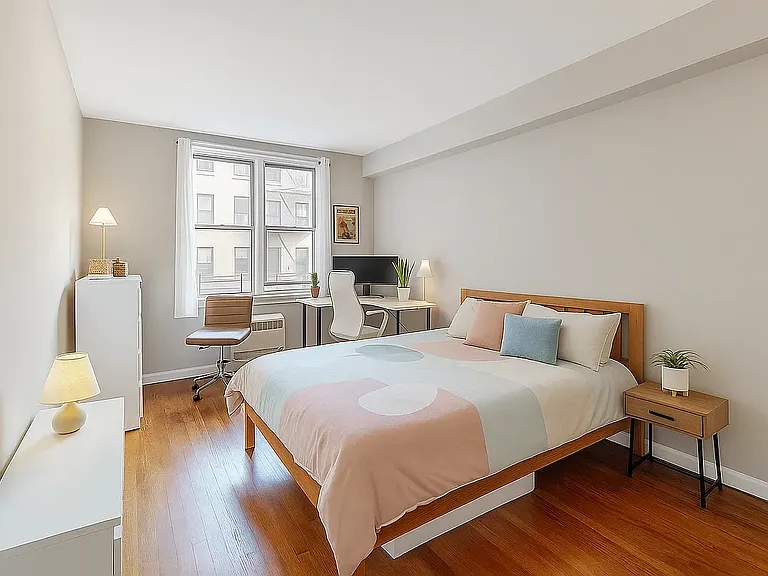 340 E 58th St #3A — Photo 1
