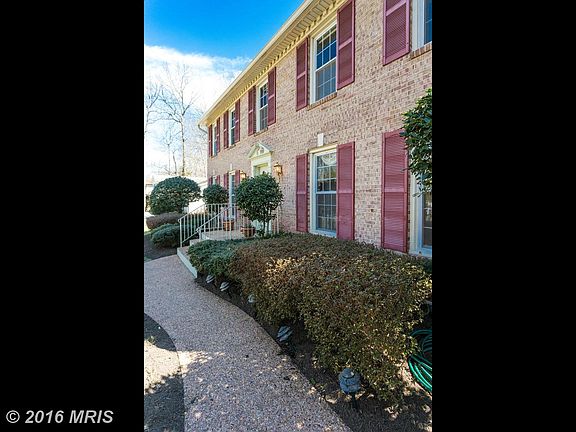 4th image of 4913 Bexley Ln