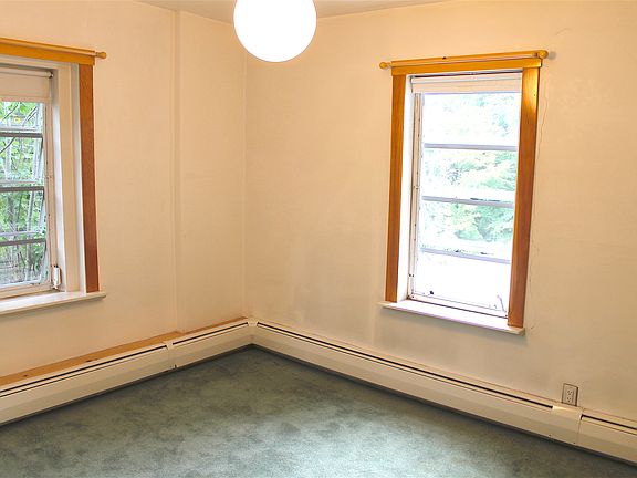 2nd image of 321 W School House Ln