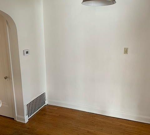 4th image of 5821 Devonshire Ave Floor 1