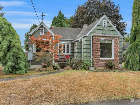 325 Varner Avenue SE, Orting, WA 98360