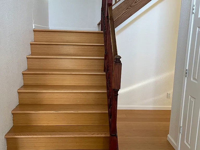 272 California Dr — Photo 13