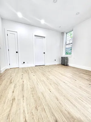 Rented by Miracle Capital | media 37