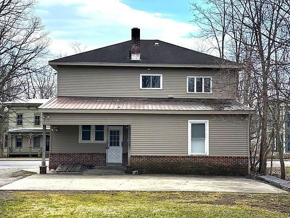 2nd image of 76 W Grand Street