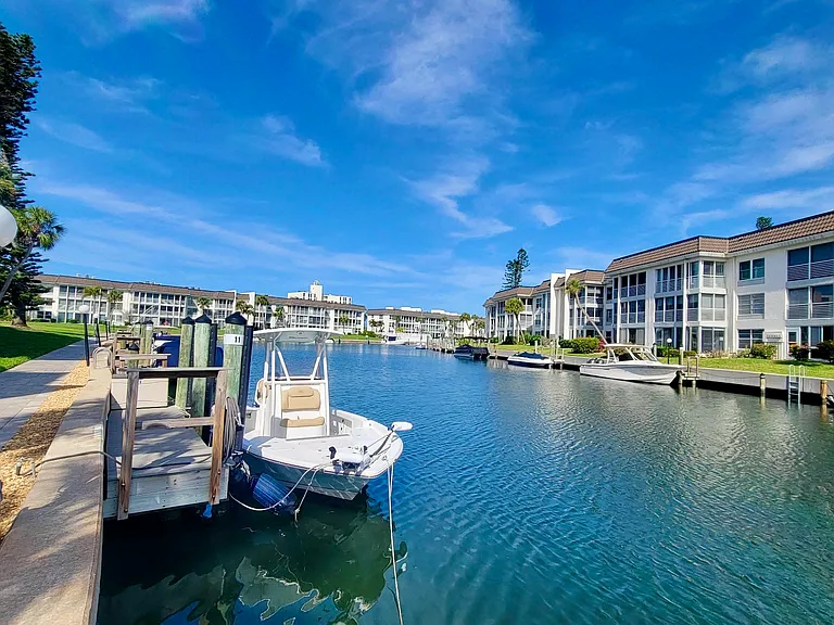 4330 Falmouth Dr #306C — Photo 15