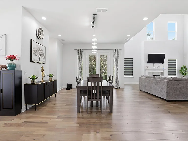2751 Michel Boulos St — Photo 8