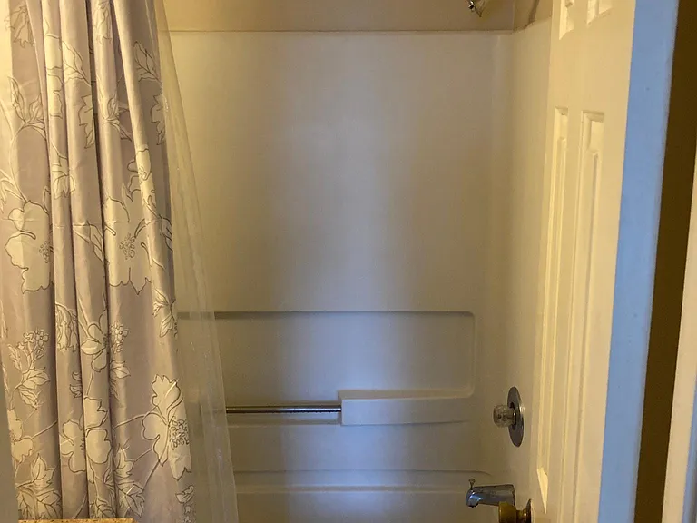 2325 Elliston Pl #4 — Photo 13