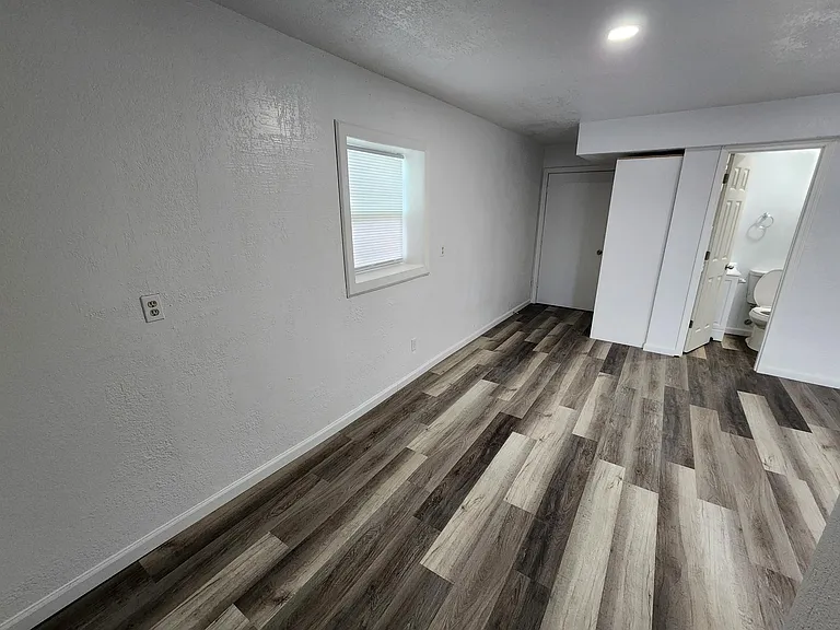 101 E Carson Ave #10 — Photo 5
