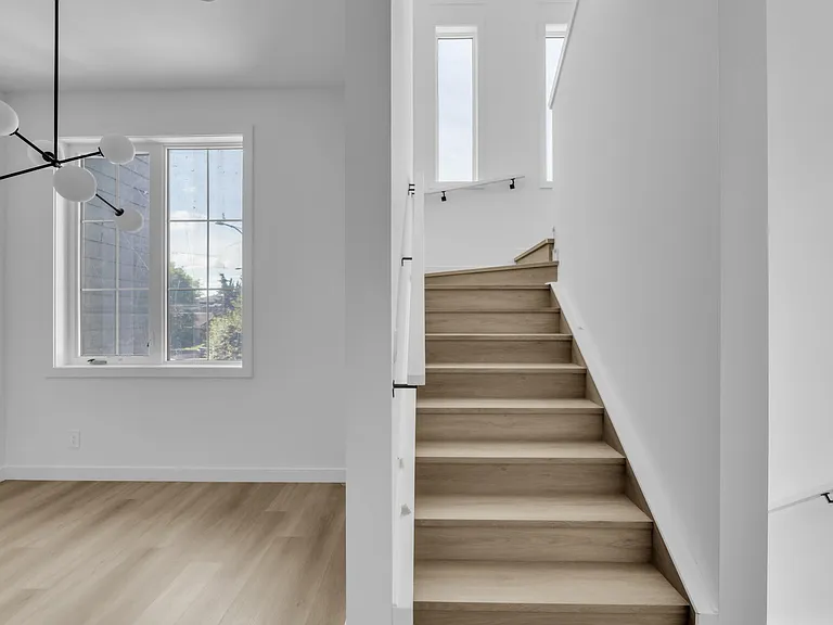 2704 25th Ave SW — Photo 14