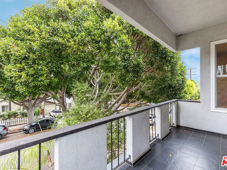 1226 Franklin St #4 — Photo 42