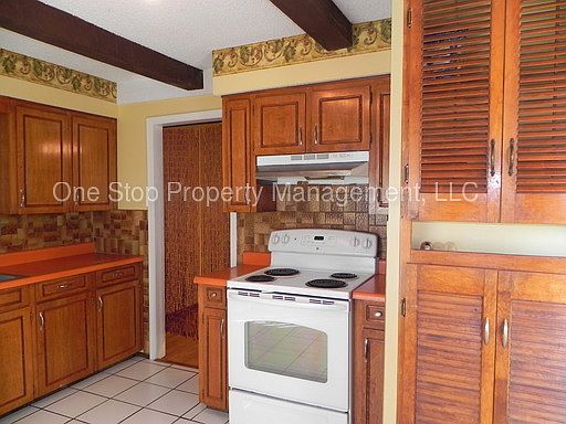 4th image of 11838 E 59th Ter