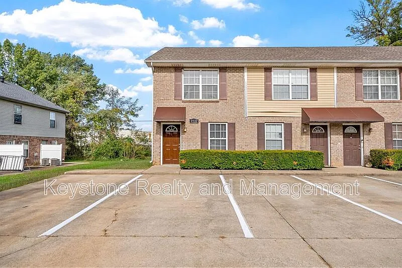 2331 Raleigh Ct #6