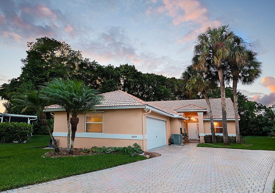1st image of 5379 Grande Palm Cir