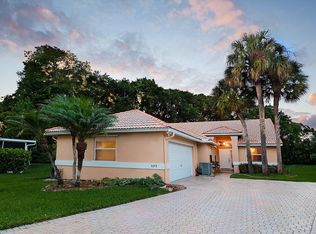 5379 Grande Palm Cir, Delray Beach, FL 33484
