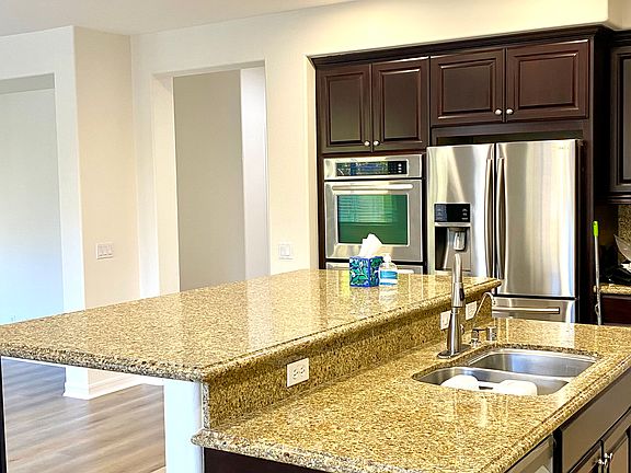 4th image of 46393 Canyon Crest Ct