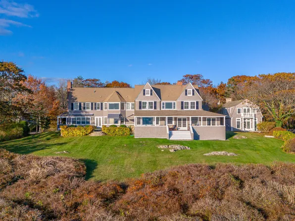 14 Summit Avenue, Kennebunkport, ME 04046