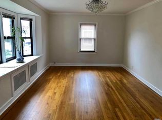 6945 179th St, Fresh Meadows, NY
