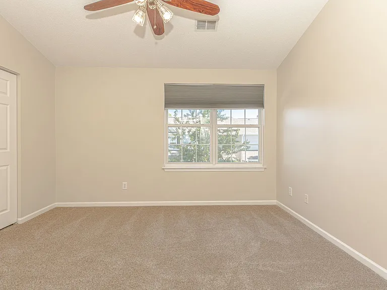 754 Aspen Dr — Photo 16