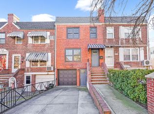 2071 46th St, Astoria, NY 11105