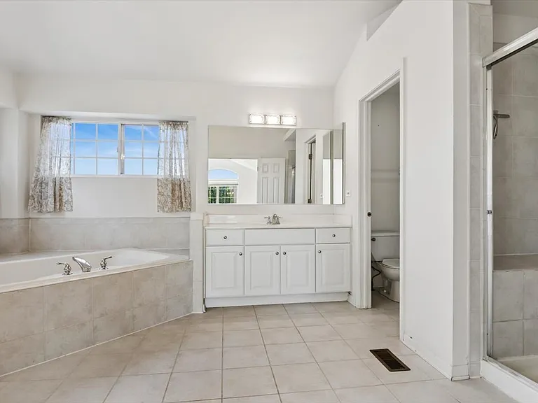 6623 Majestic Way — Photo 20