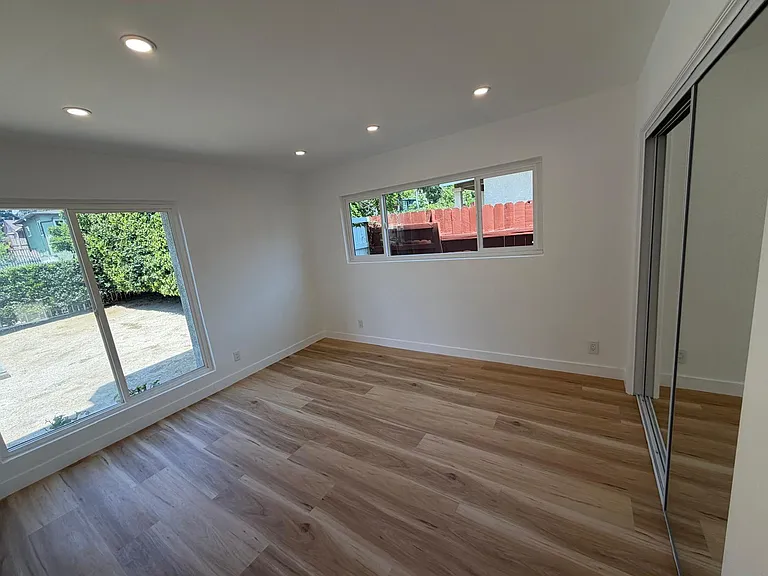 4434 Lowell Ave #1 — Photo 21
