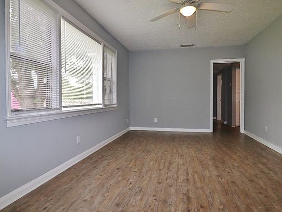 3541 Glen St, Paxon, 32254