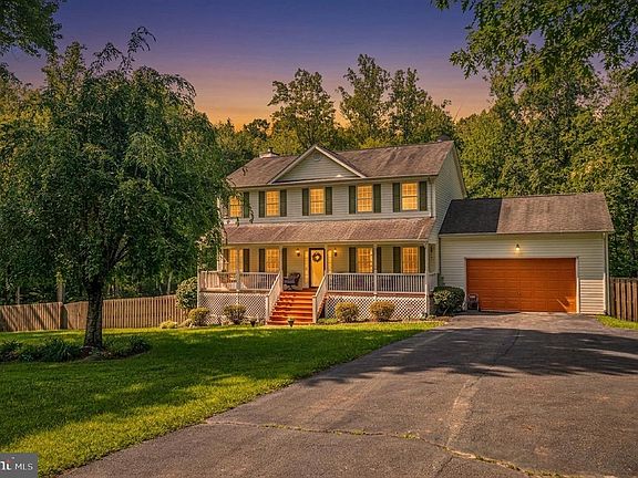 3rd image of 4203 Hidden Oak Ln