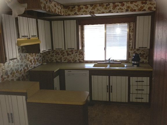 3rd image of 867 N Lamb Blvd Spc 184