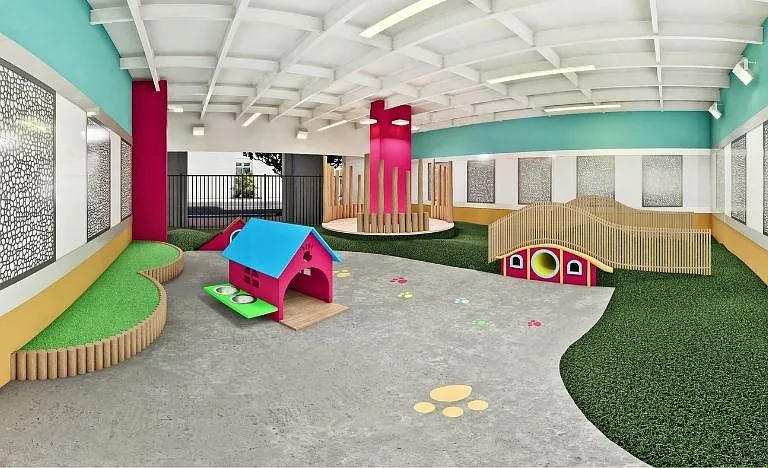 Regency Parc offers the ultimate indoor/outdoor Dog Park to play and interact.