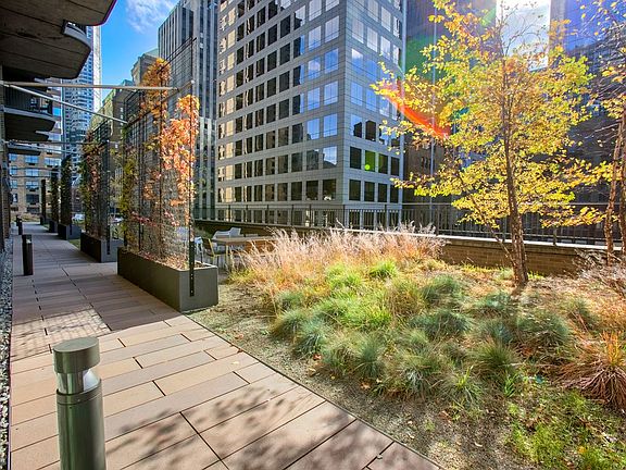 5th image of 235 W 56th St APT 33E