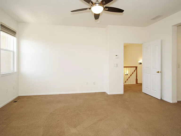 10585 Parkington Ln — Photo 18