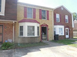 1828 Candlelight Dr, Chesapeake, VA 23325