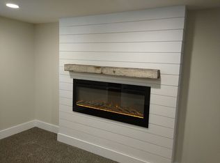 1048 Wild St, Sycamore, IL 60178