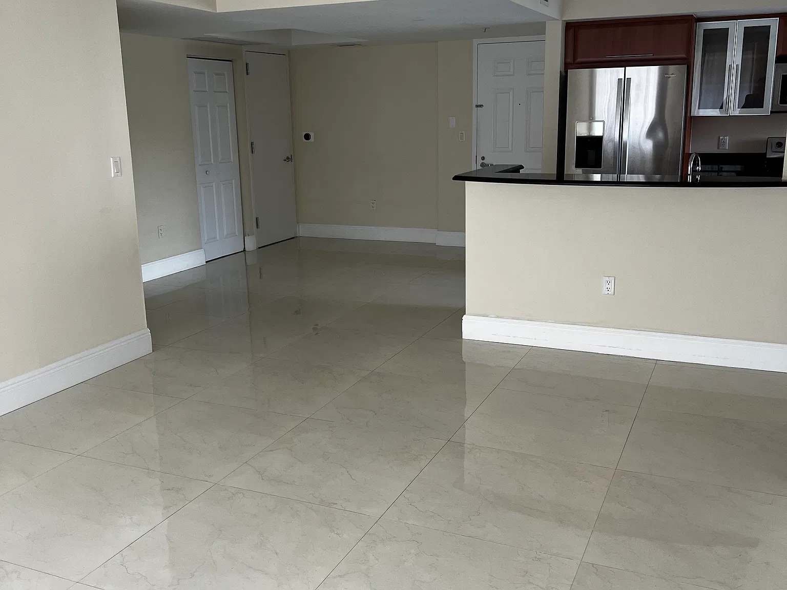 3 bed, 1600 sqft, $4,000 — Photo 4