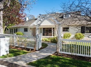 540 Amalfi Dr, Pacific Palisades, CA 90272