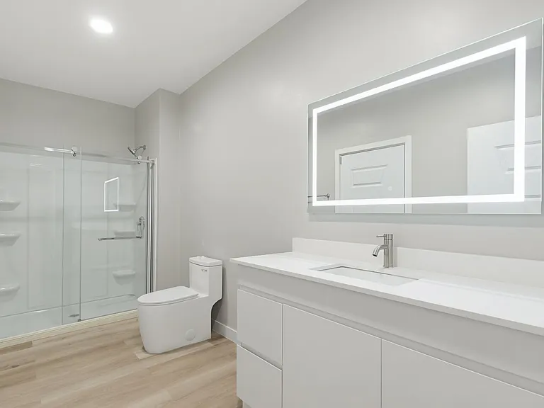 Taj Estates of Franklin II — Photo 15